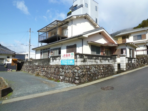 宍粟市山崎町加生 中古一戸建外観写真