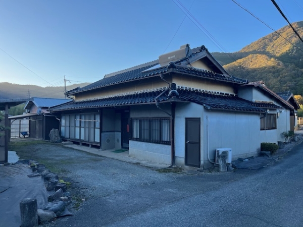 宍粟市山崎町岸田 中古一戸建外観写真