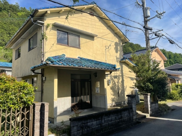 宍粟市山崎町中 中古一戸建外観写真