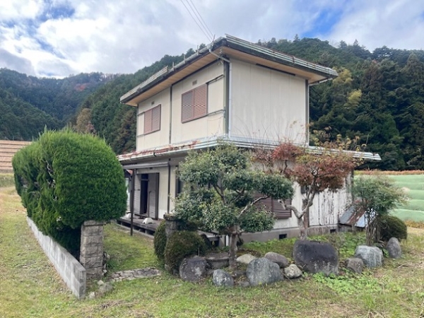 宍粟市山崎町下牧谷 中古一戸建外観写真