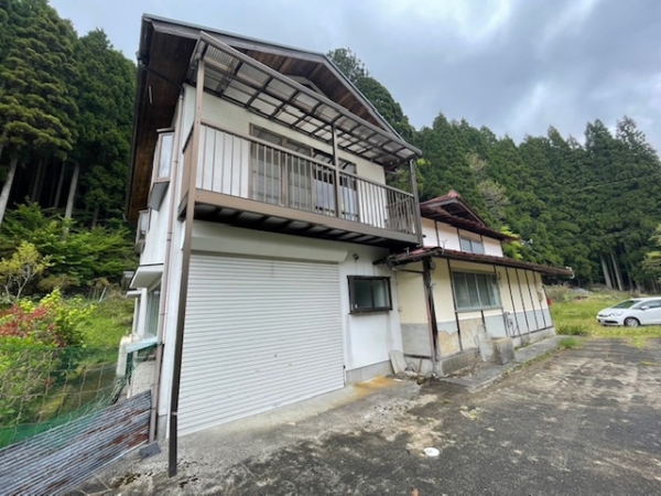 宍粟市千種町岩野辺 中古一戸建外観写真