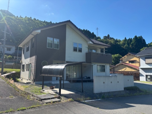 宍粟市千種町七野 中古一戸建外観写真